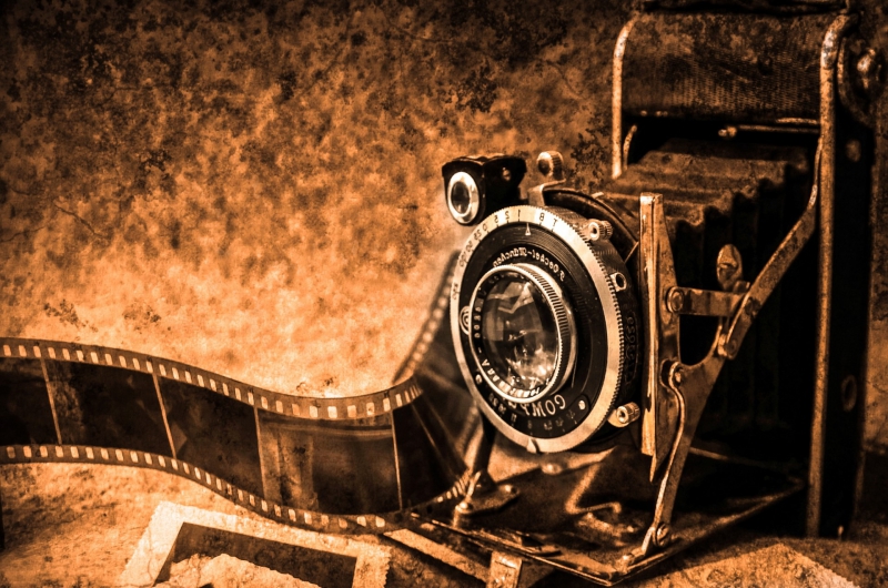 photographe-ST PIERRE-min_light-wood-night-camera-photography-vintage-1245236-pxhere.com